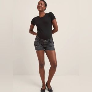 Hatch Cut Off Maternity Shorts